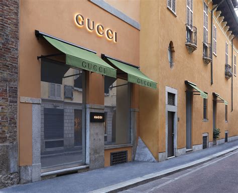 gucci circle milano|Gucci Circolo Milano: un nuovo spazio in un antico palazzo.